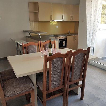 Summer Holiday Apartments Novalja Eksteriør billede